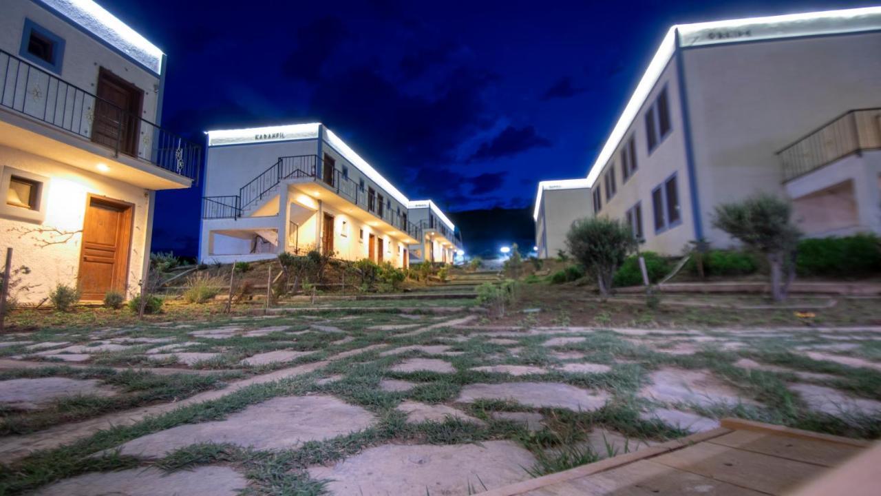 Sukha Inn Hotel & Beach Bozcaada Exteriör bild