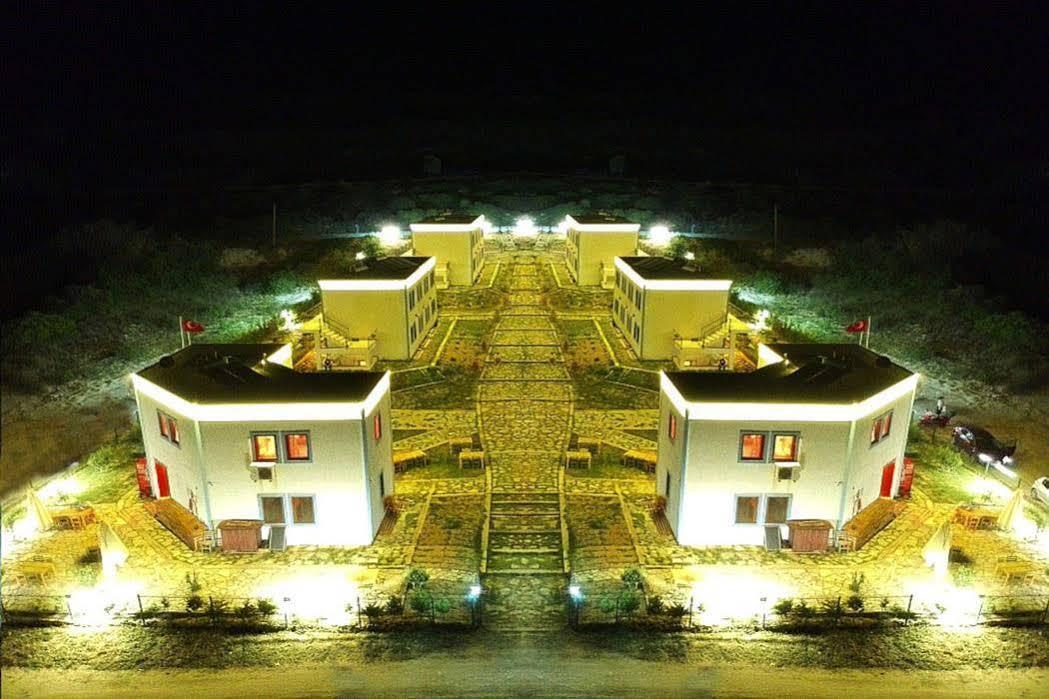 Sukha Inn Hotel & Beach Bozcaada Exteriör bild
